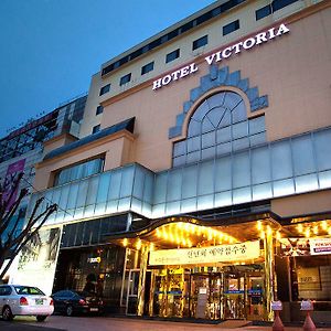 Victoria Hotel